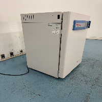 Thermo Forma Series 3 Water Jacketed CO2 Incubator image 0